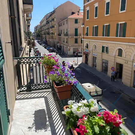 Mare Montenotte Apartment *